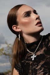 Collar con cruz XL de plata 925 y cadena múltiple de 40 cm, diseño irreverente de Almadiversa