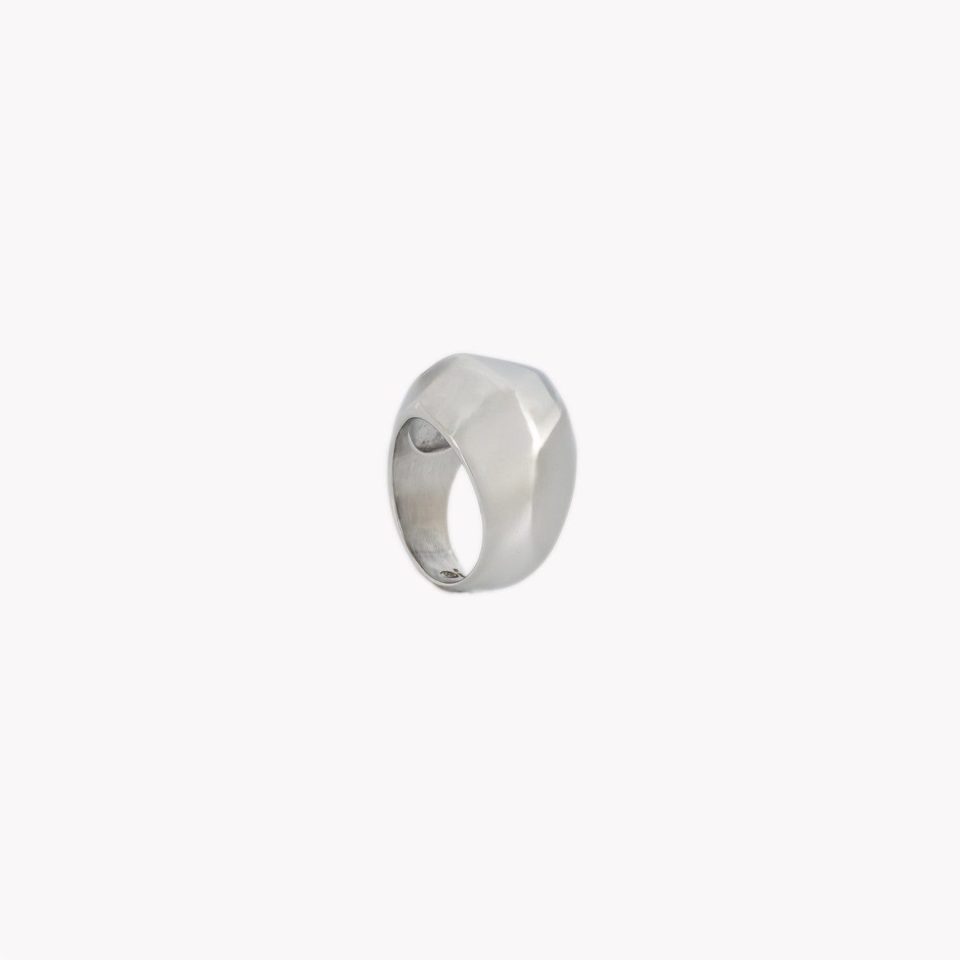 anillo oblique tipo sello irregular plata